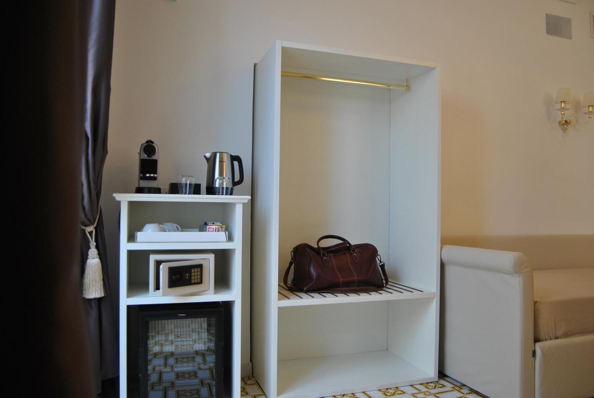 Core Amalfitano Acomodação com café da manhã  4*